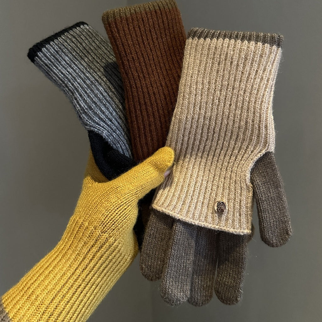 Gants en laine tricotée à double usage dans le style Maillard