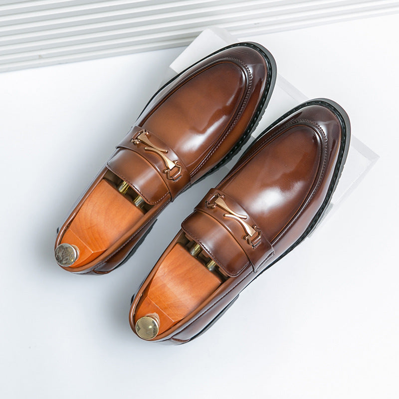 Nouveau style en cuir doux Hommes Chaussures avec un fini brillant pour le commerce extérieur
