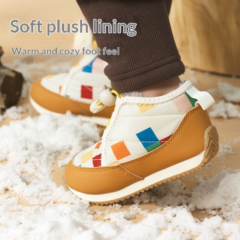Bottes de neige pour enfants de fond doux d'hiver