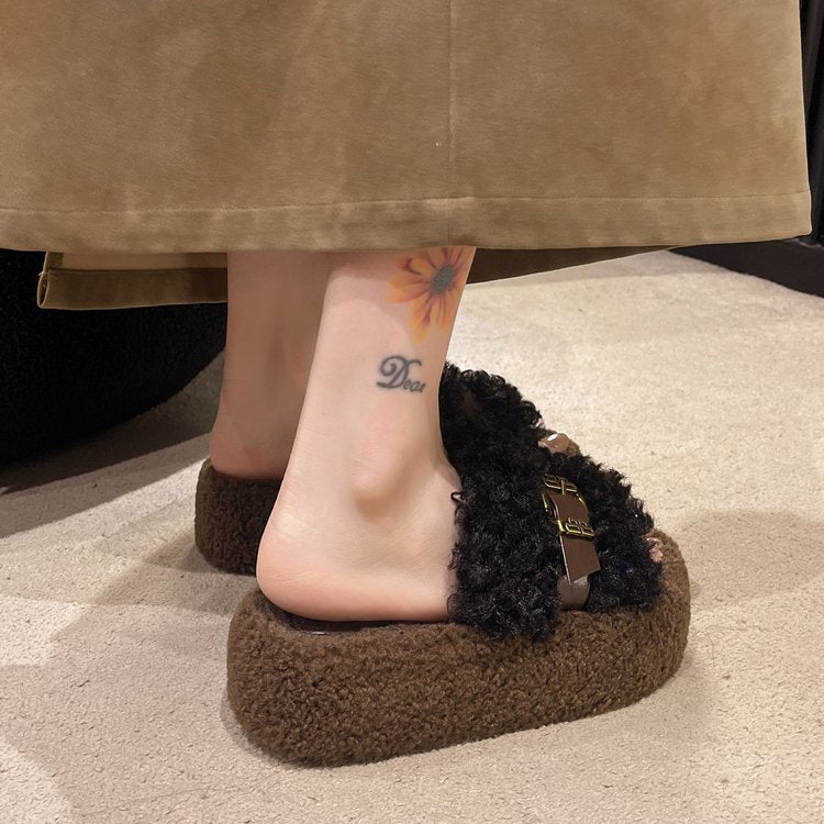 Pantoufles en fourrure Curly Platform pour femmes