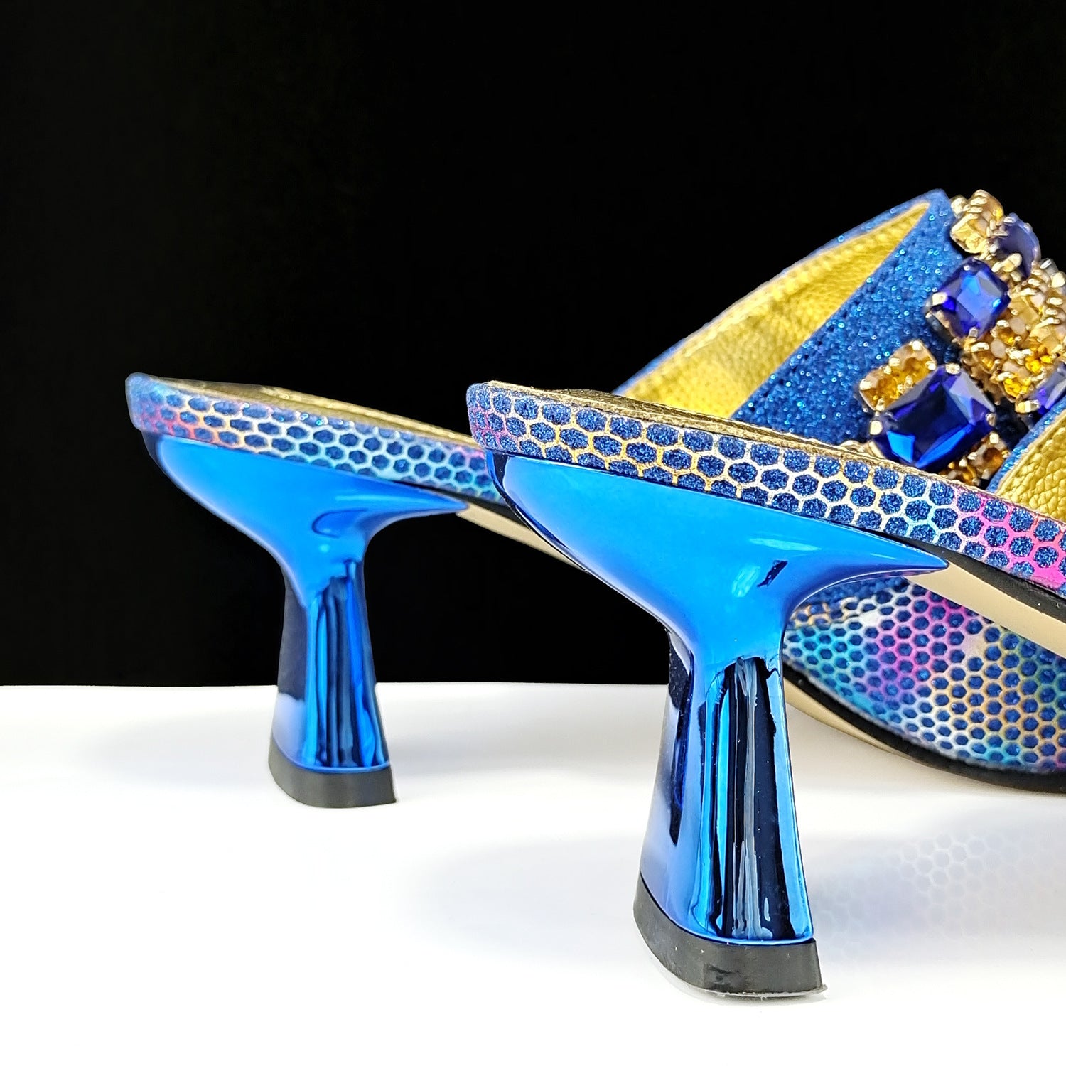 Chaussures et sacs pour femmes Camouflage en tissu Perceuse perceuse décorative à talons hauts