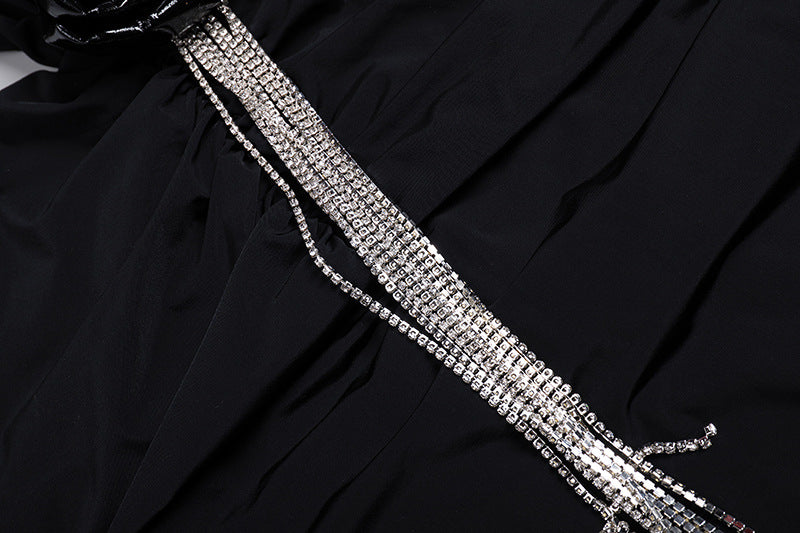 Sexy Backless Noir manches longues Hollow Flower Tassel Robe de décoration
