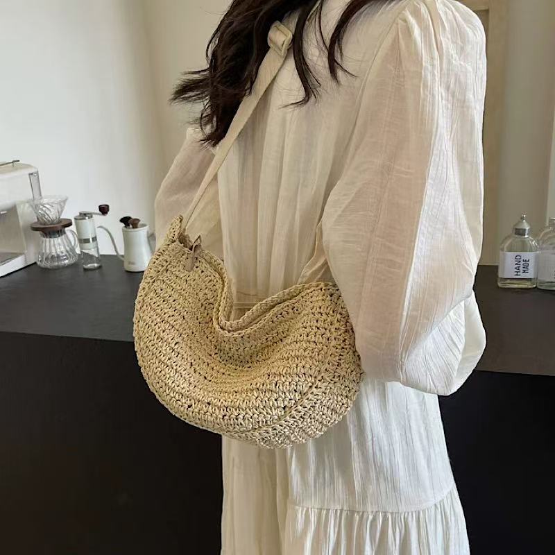 Tissé à la main Seaside Casual Getaway Relaxed Vibe Dumpling-style Woven Waist Bag
