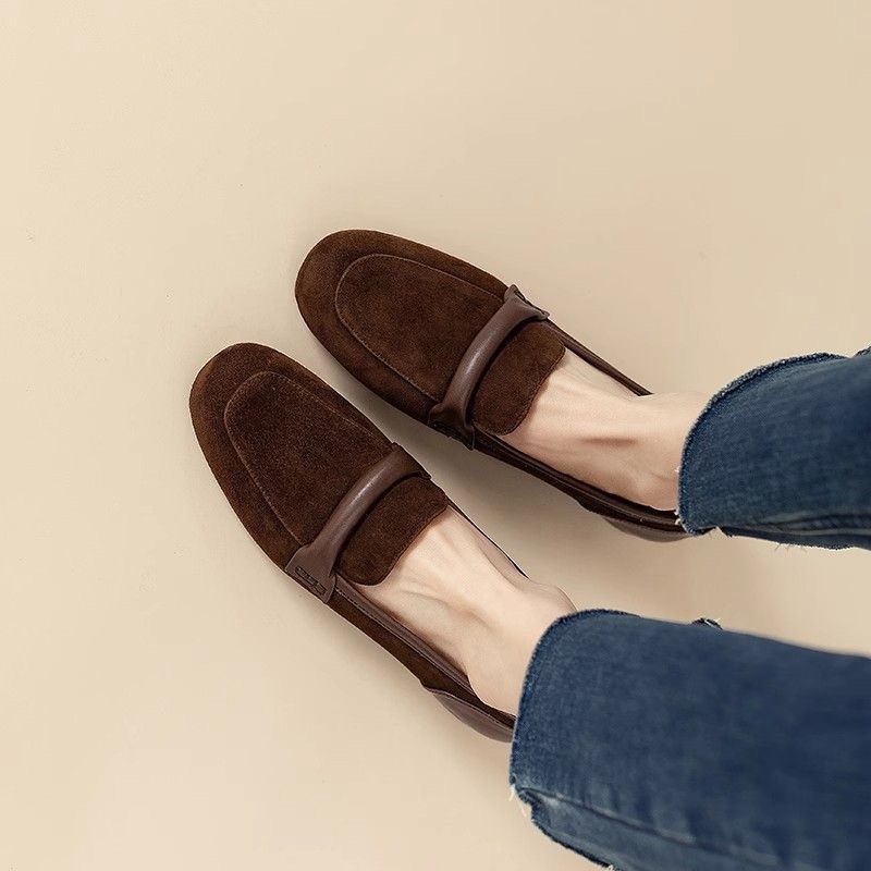 Mocassins pointus mat en cuir doux