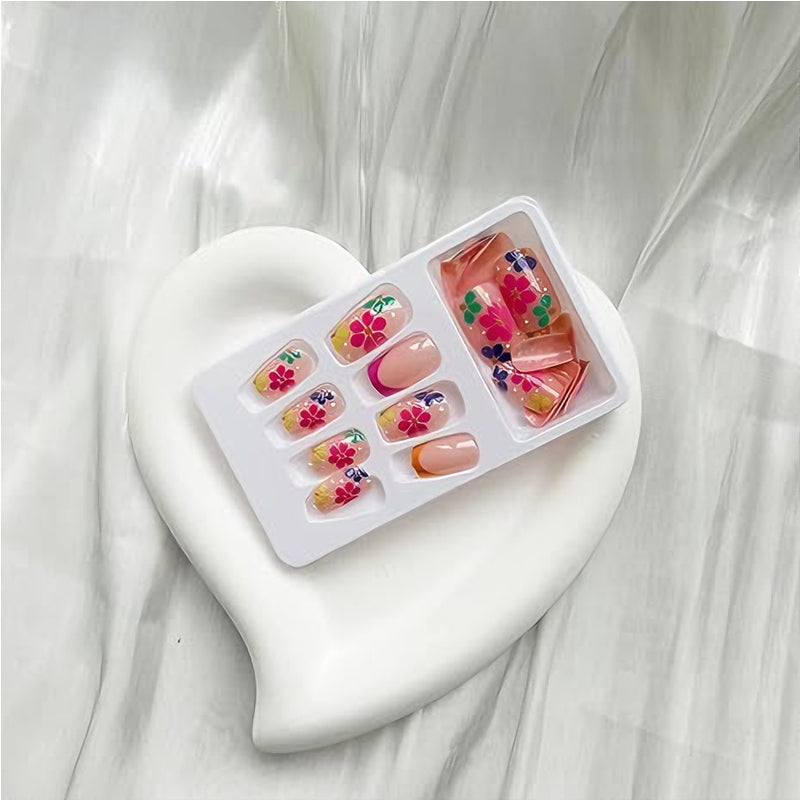 24 PCS Presse sur les ongles Court carré faux avec colle à ongles Français fausses conceptions de fleurs acrylique