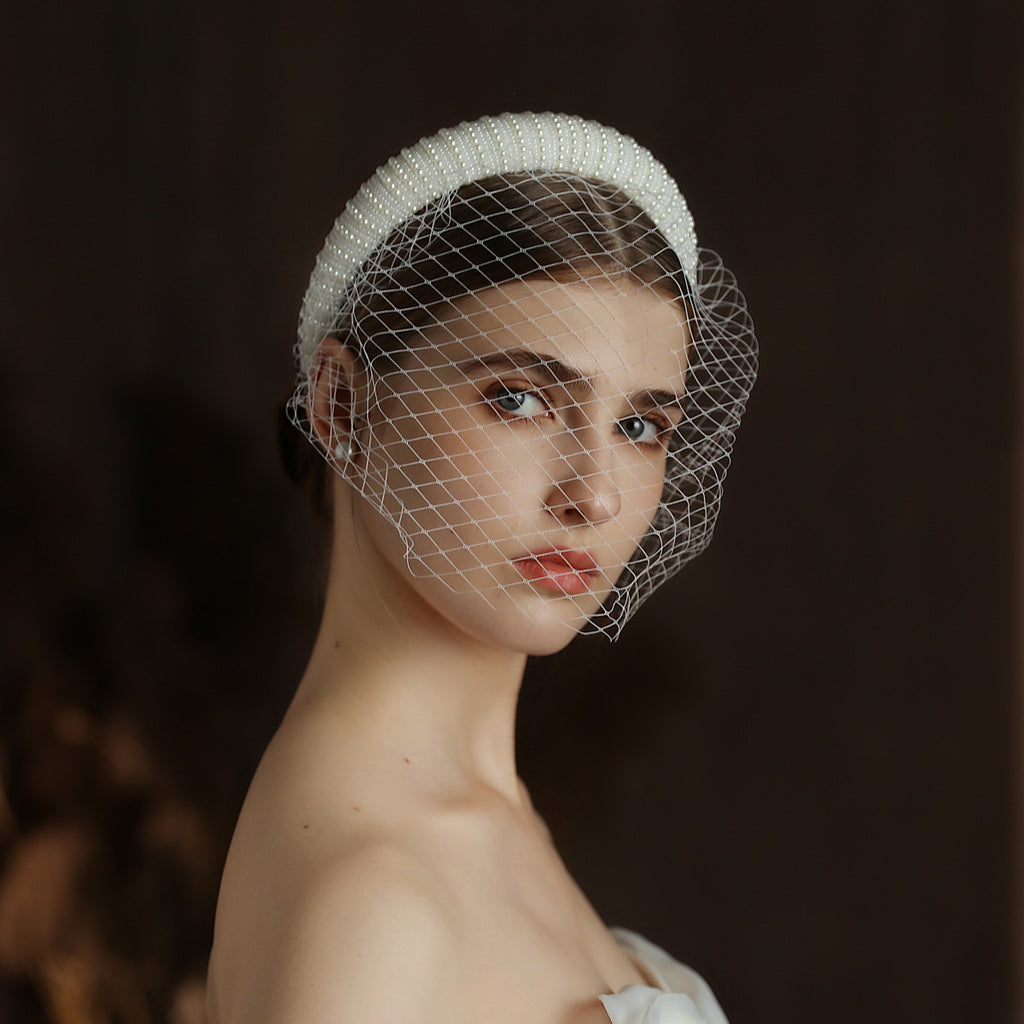 French Hepburn Style Veil de mariée Blanc Vintage Perled Large Meshed Net Mesh Headband