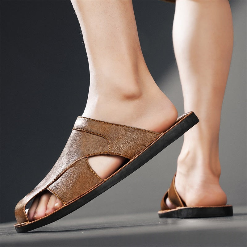 Sandales de plage pour hommes à la main