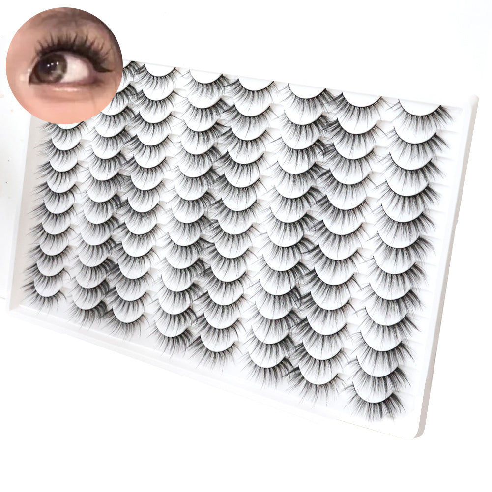Les faux cils 3D sont multicouches