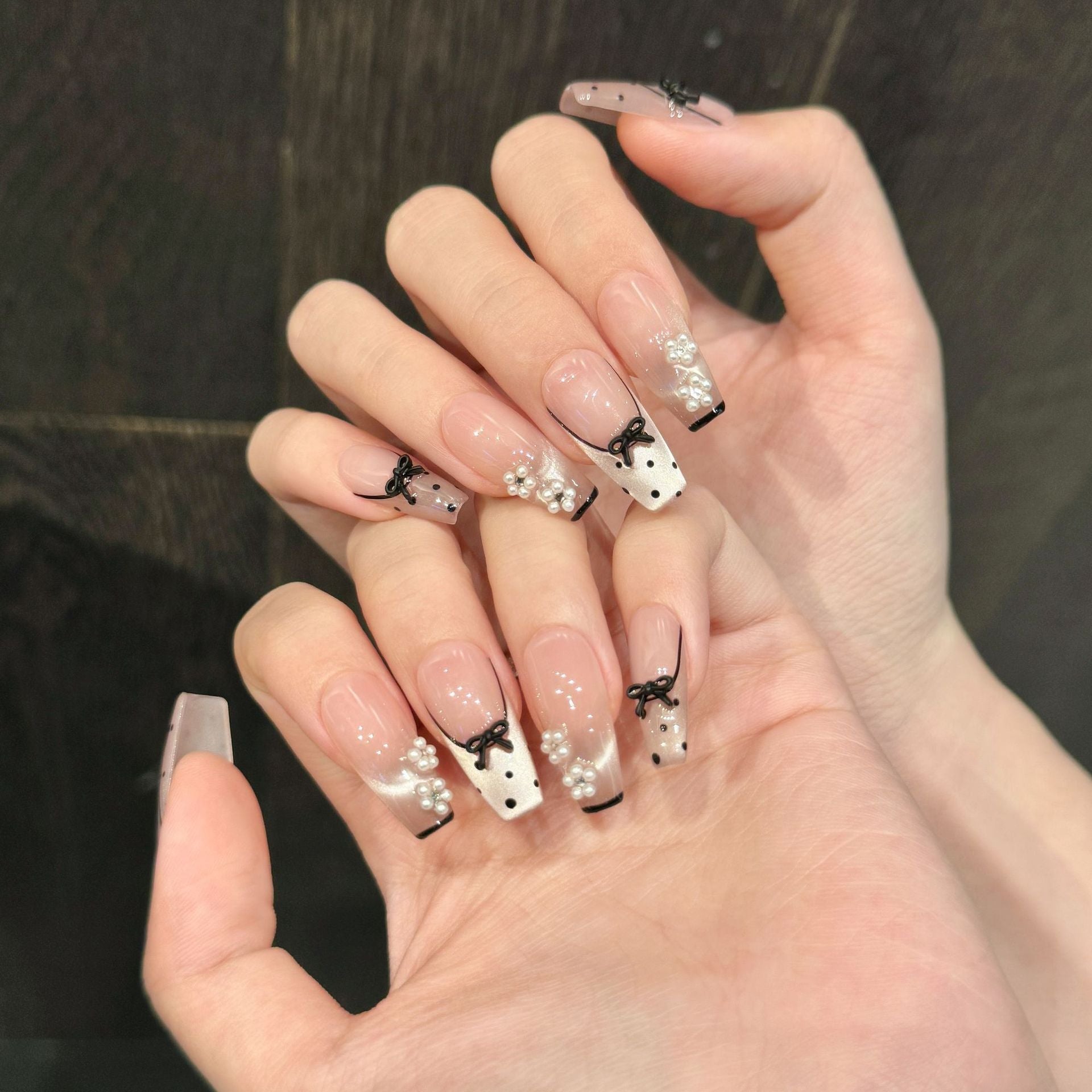 Stickers Nail Polka-Dot français en dentelle peint à la main