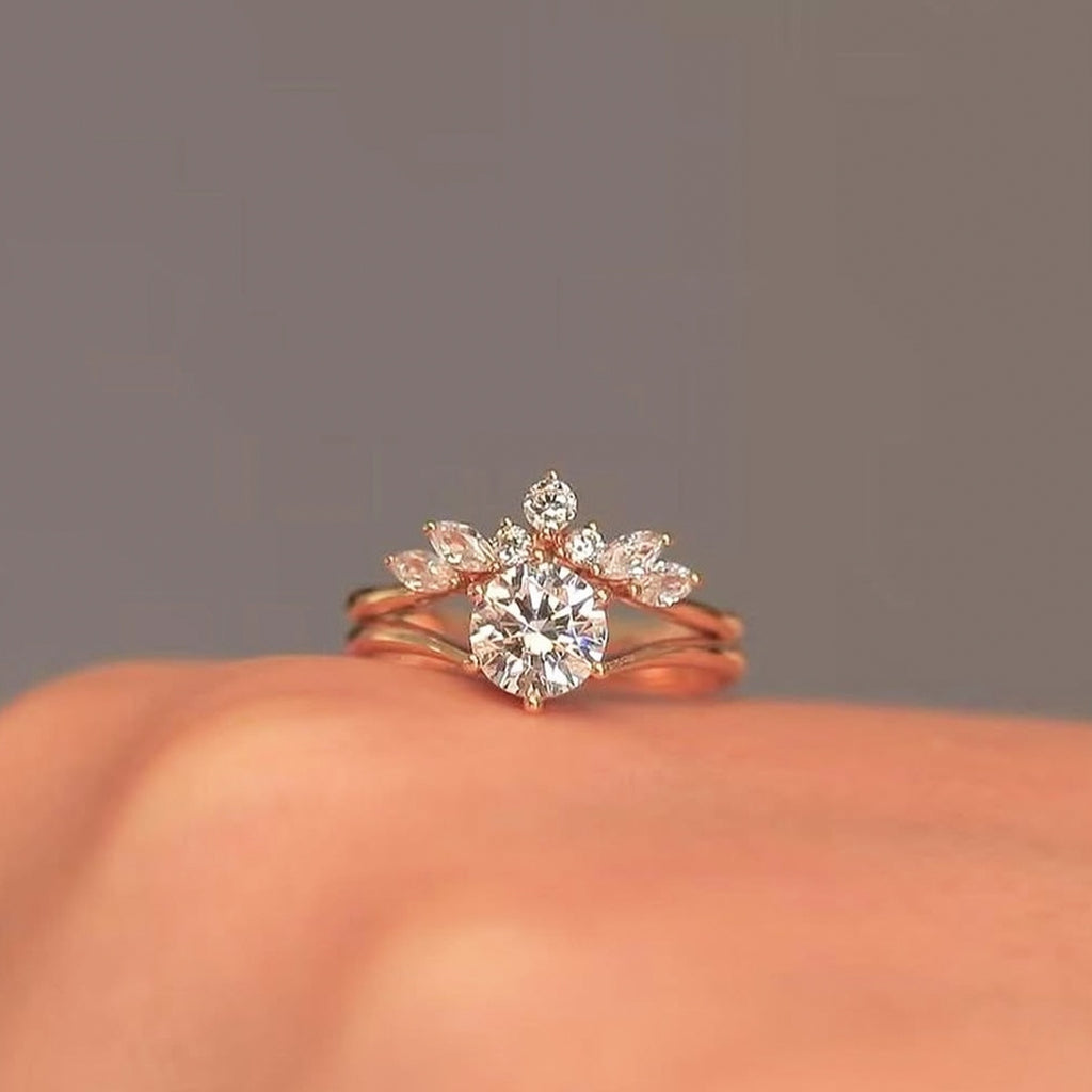 S925 Argent plaqué or 7,0mm Rond Moussanite Ensemble de mariée Couronne Bande Contour US 6-9 D Colo