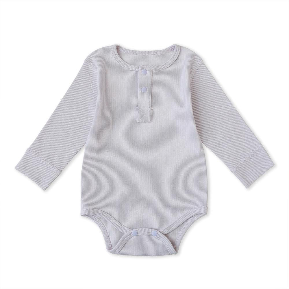 Onesie simple pour les nourrissons et les tout-petits