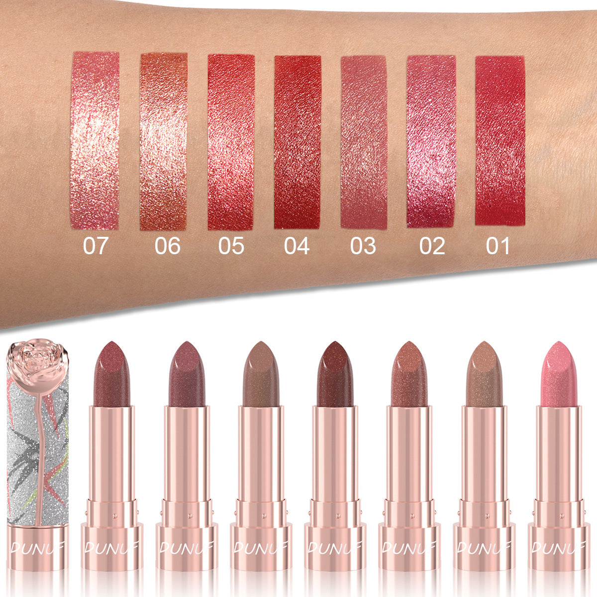 Rouge à lèvres perlescent métal-luster avec shimmer doré Et un effet tridimensionnel