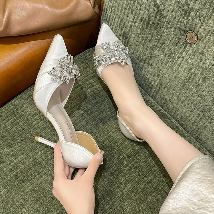 Femmes Satin pointu orteil Stiletto talons hauts Strass Floral cristal Emballé Coupe P