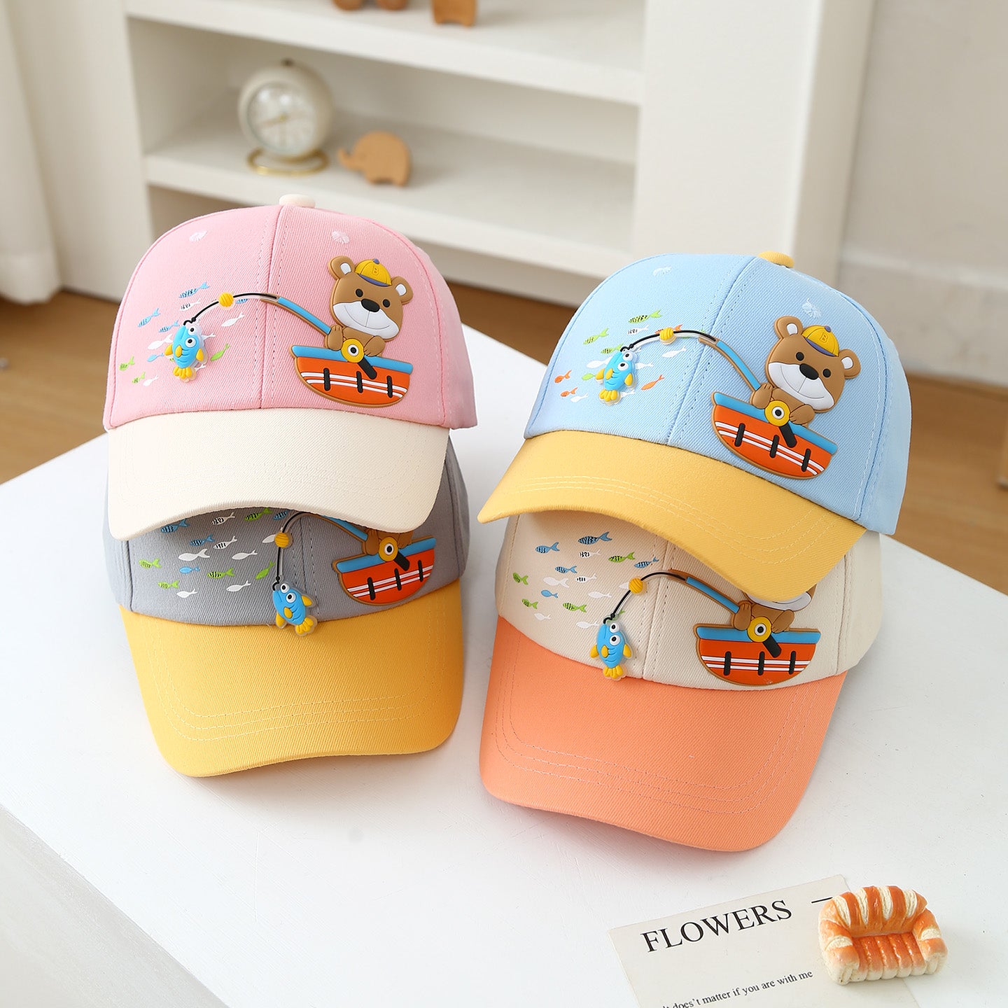 L'été de la pêche à la caricature pour enfants Teddy Bear Patchwork Cap de baseball pour bébé convient à Outd