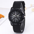 Fausse mode simple Ceinture en acier à trois yeux Montre Quartz