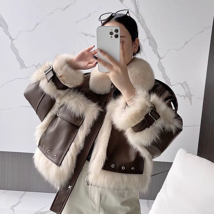 Manteau en cuir de fourrure de renard sensé