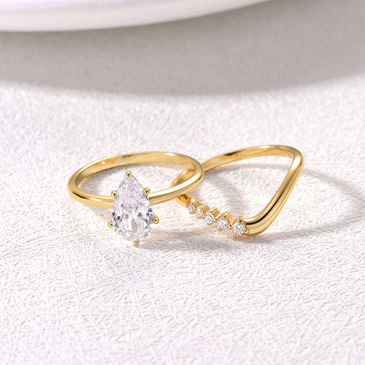 S925 Argent plaqué or 6x9mm Poire Moussanite Ensemble de mariée Pave Chevron Band US Taille 6-9 GRA