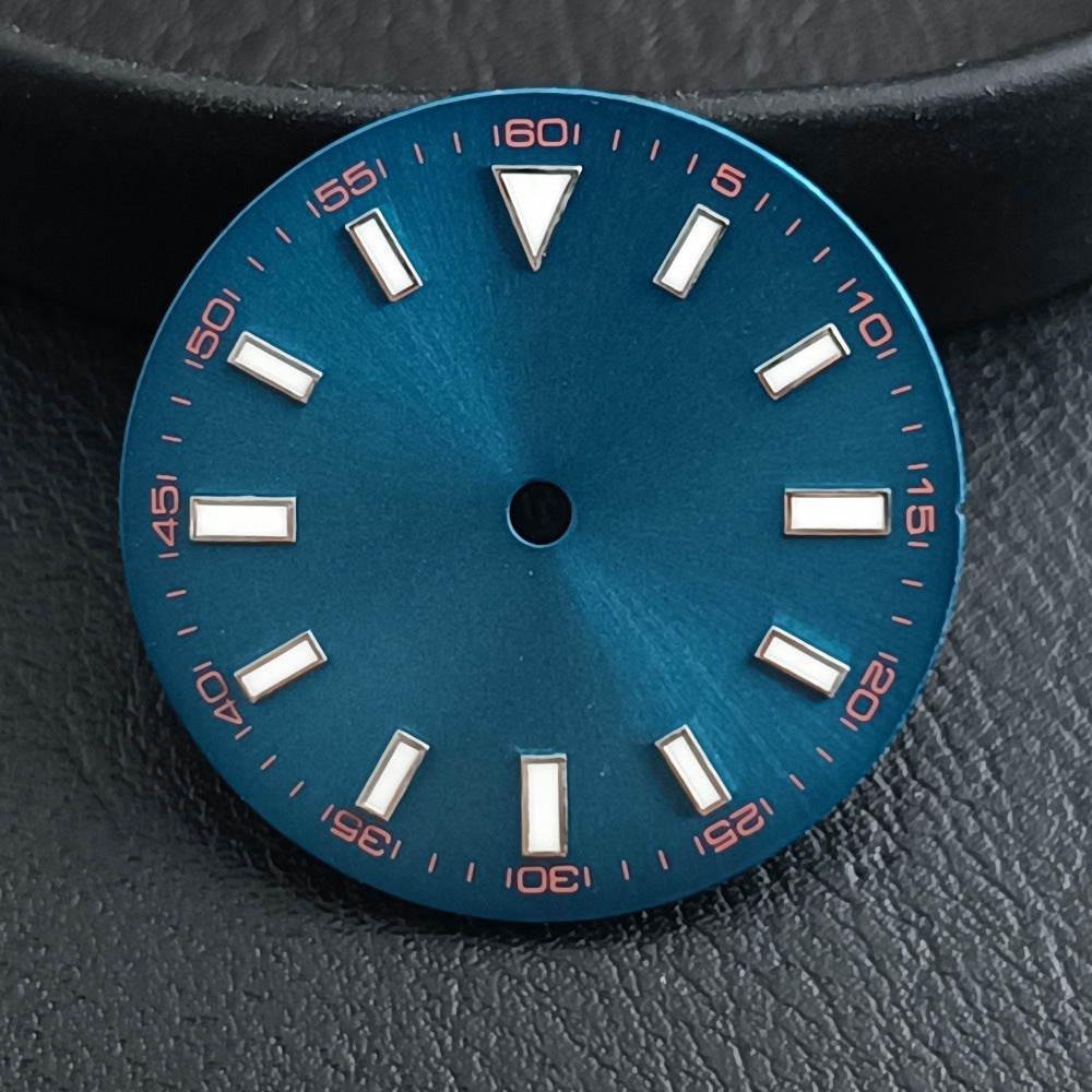 Cadran lumineux style foudre avec un mouvement mécanique
