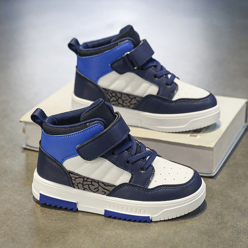 Casual athletic shoes for kids