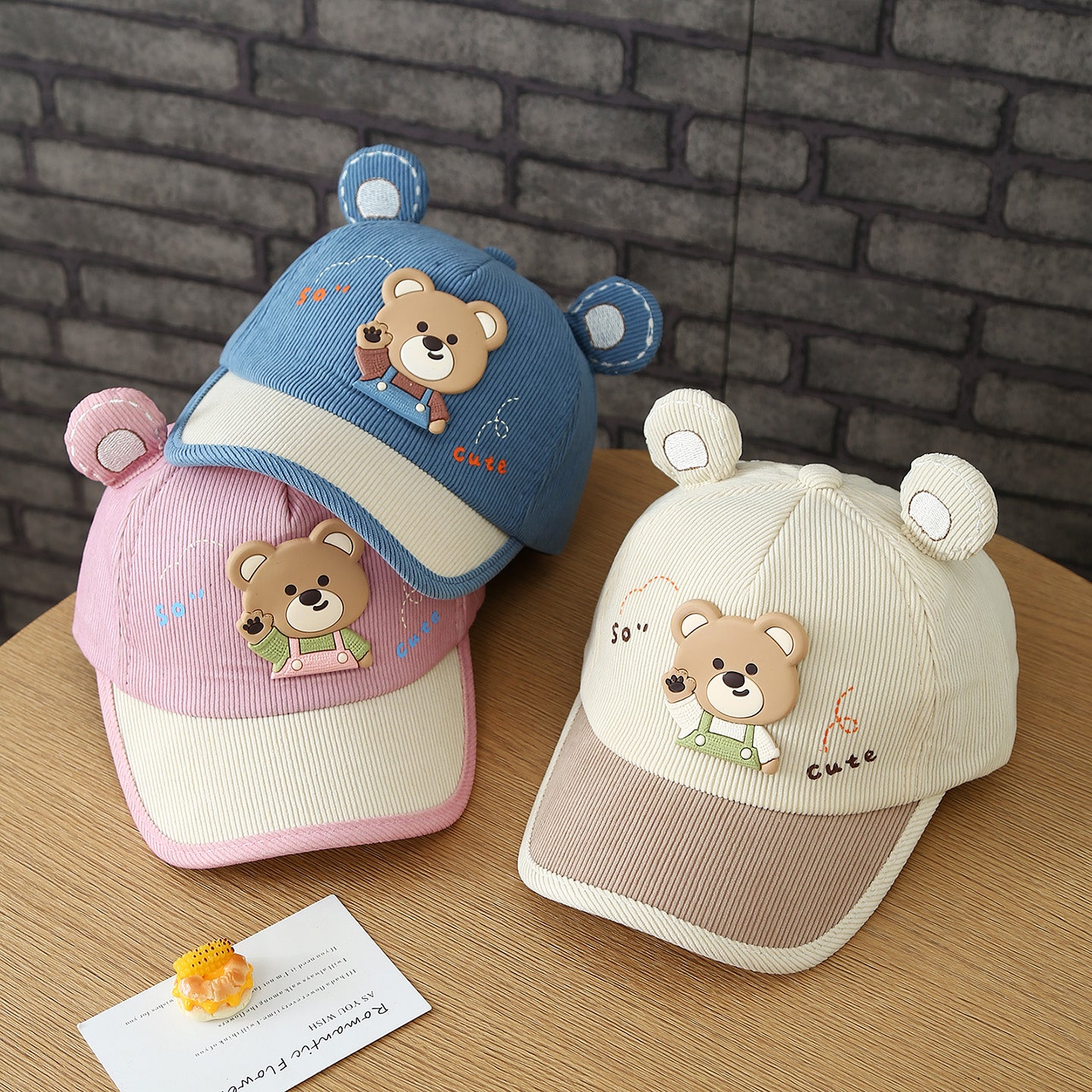 Le style d'automne des enfants Drawstring Easel Bear Corduroy mode et mignon baby baseball