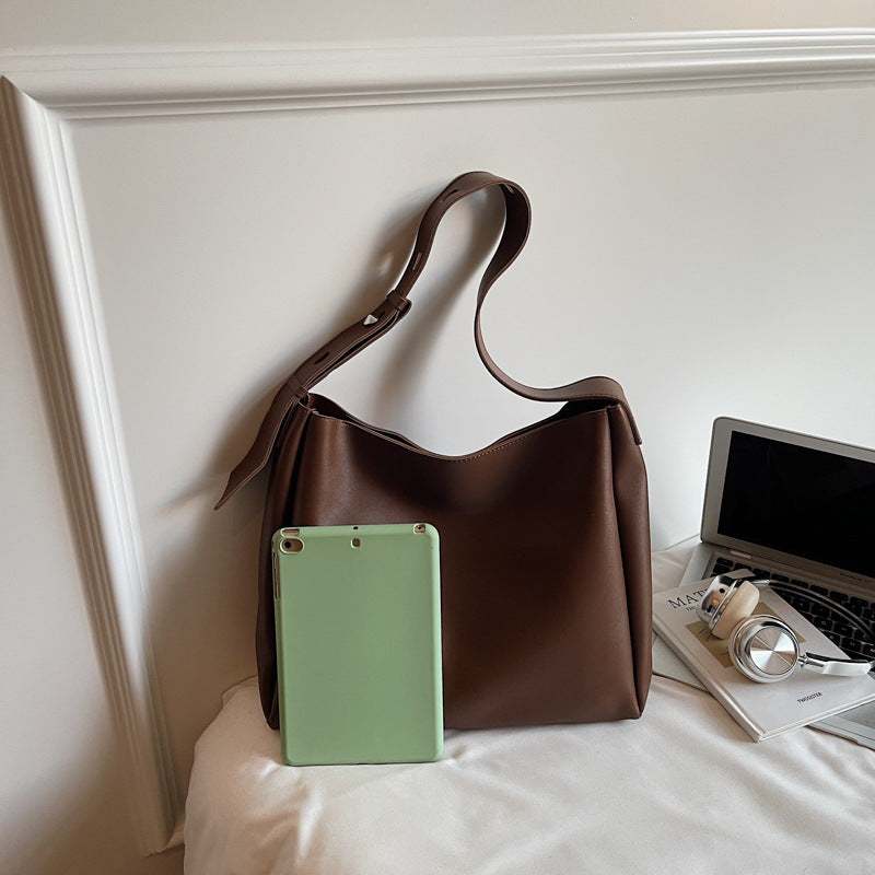 Sac à épaule en cuir souple retro-style femme