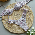 Bikini bi-pièce pour femmes avec tige de dentelle florale