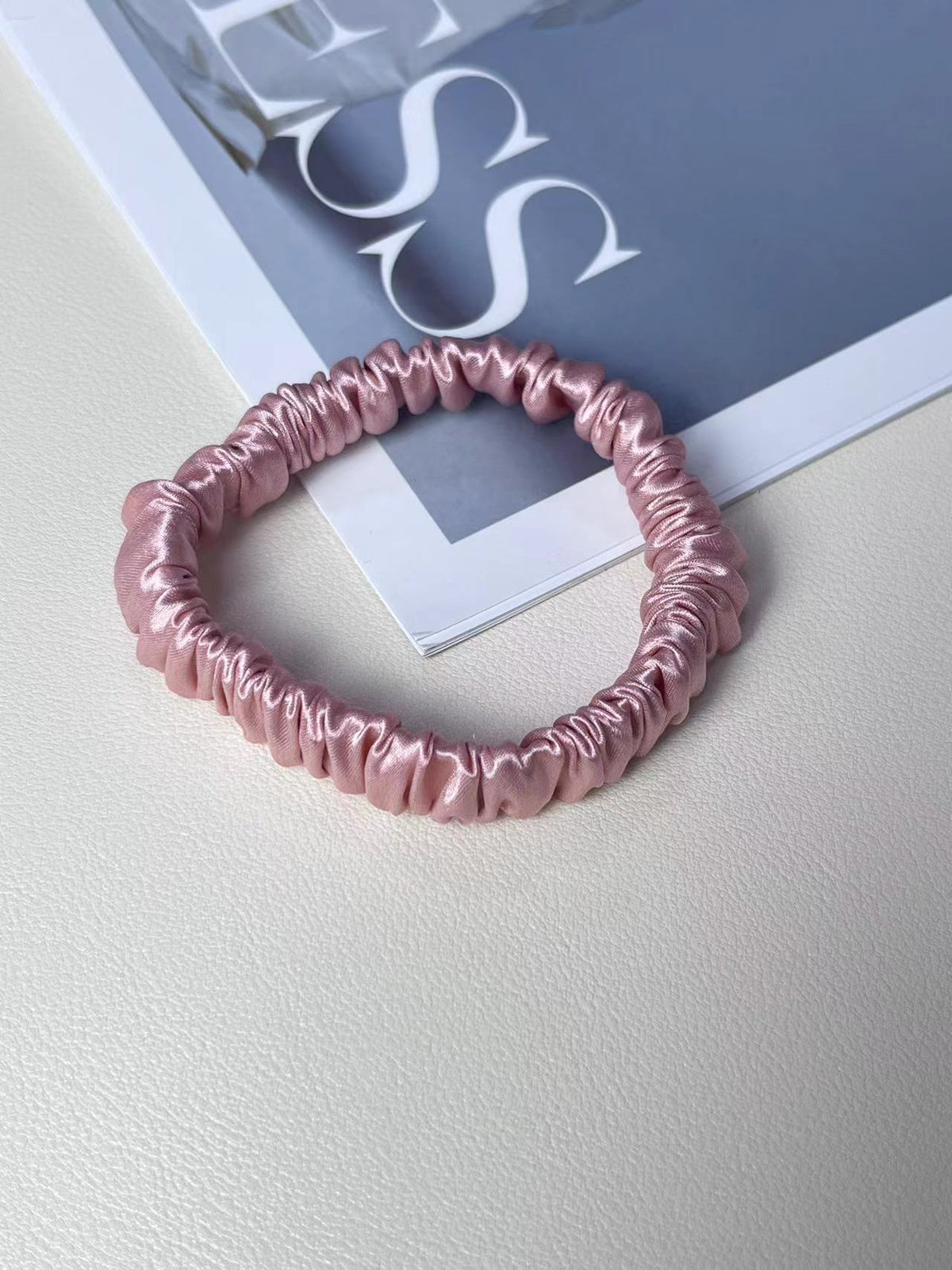 Silk Little Hair Ring Silk Satin Large Intestine Ring ne fait pas de mal à la corde des cheveux traceless