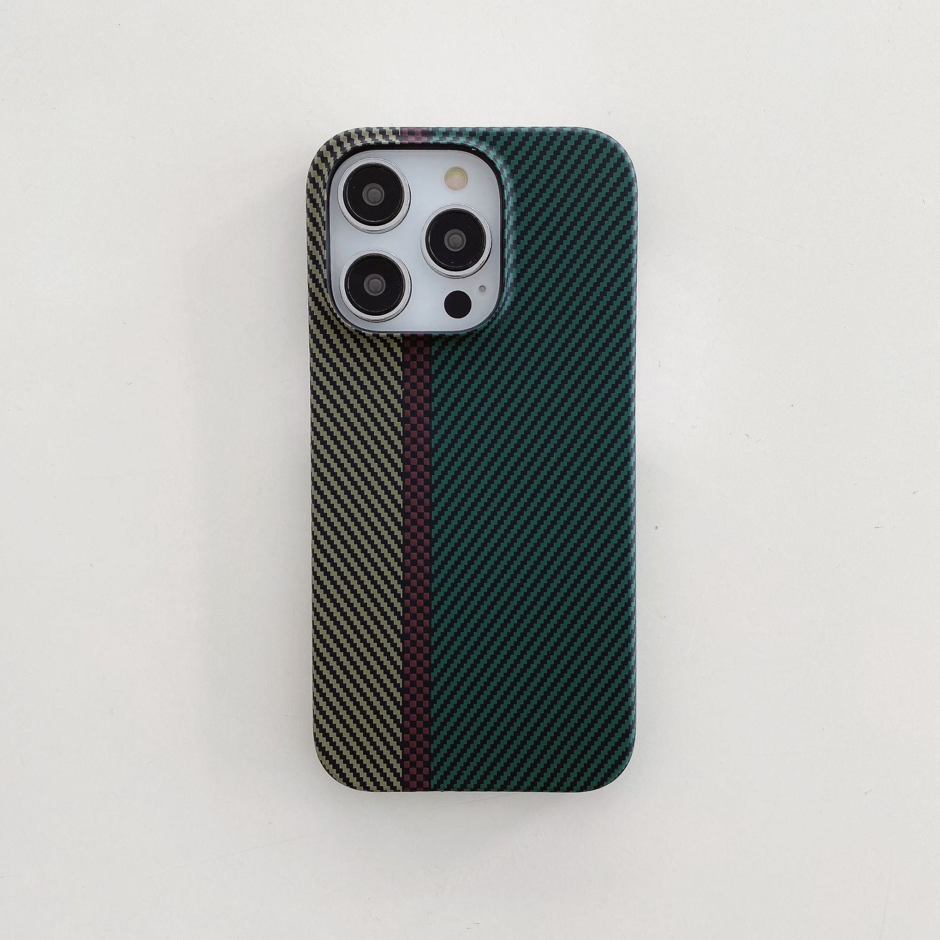Coque rigide rayée de piste Tide demi-paquet Carbon Fiber Phone Shell
