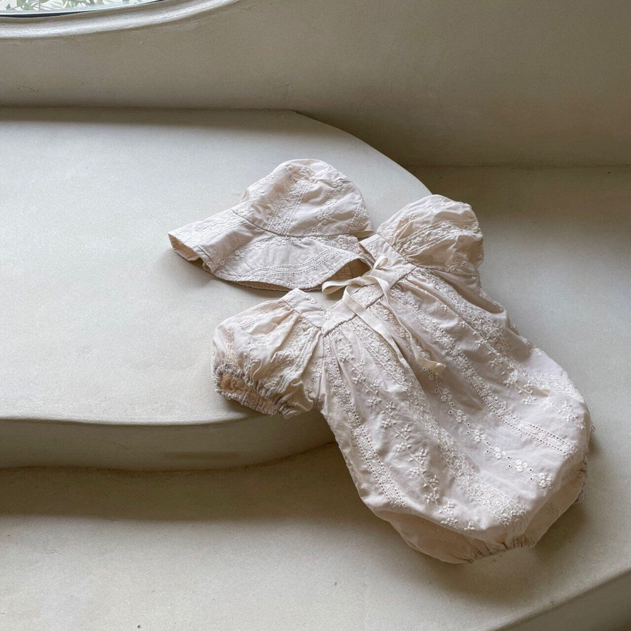 Puff de bébé fille manches une pièce Romper