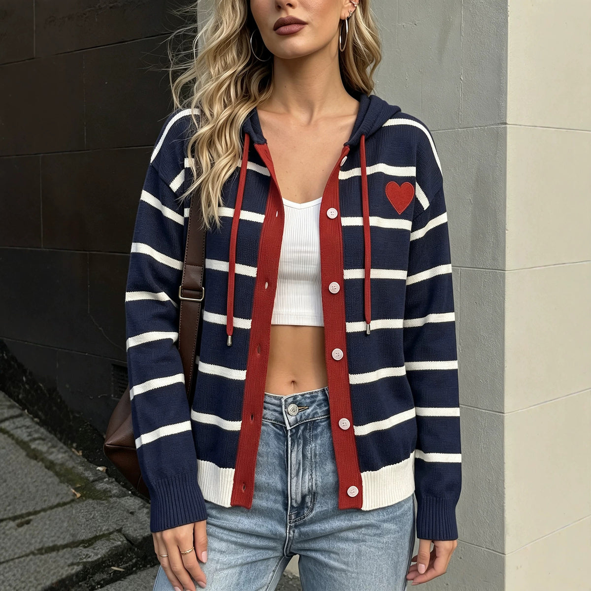 Les femmes tricotées Cardigan avec capot et cordon drawstring Casual et polyvalent