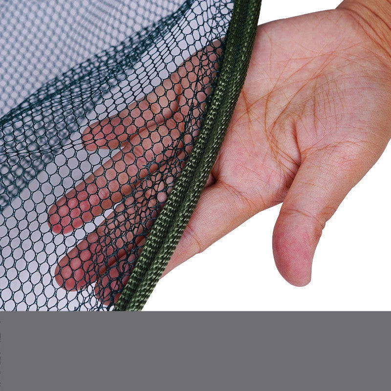 Équipement de pêche en mouvement du filet pliant