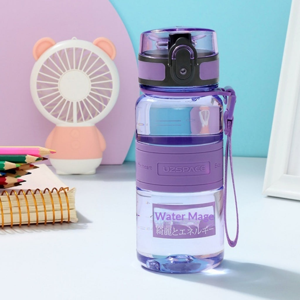 Bouteille d'eau en plastique portable de grande capacité