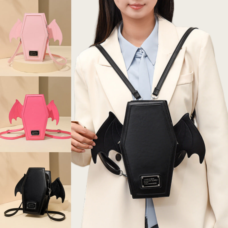 Sac femme mode et conçu en forme de Bat