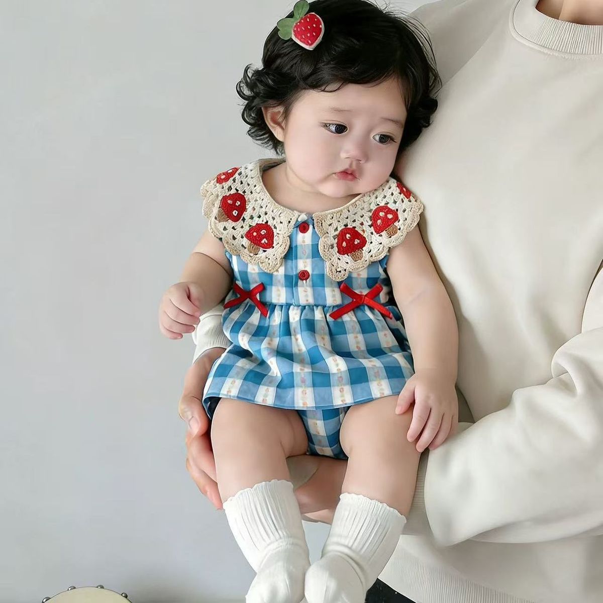 Mignon bébé et bambin pour les filles