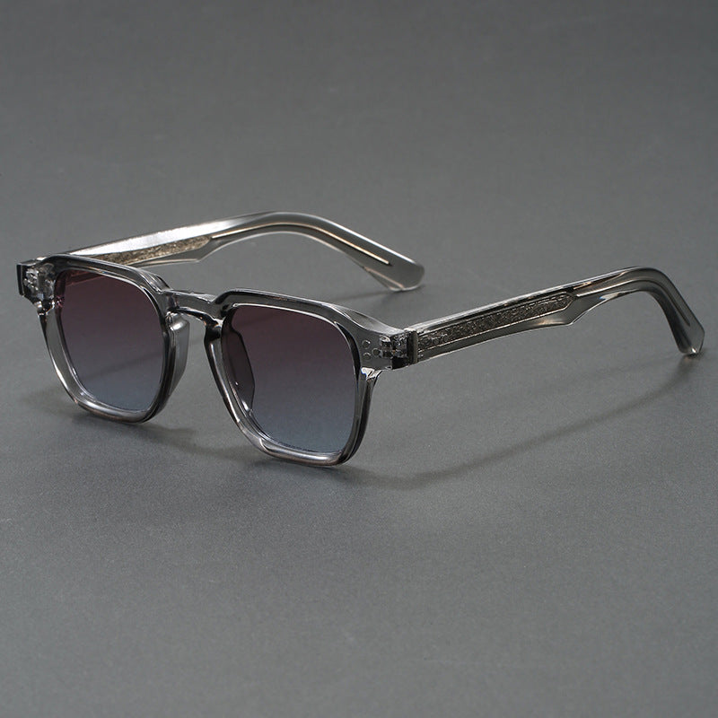 Men's vintage-style sunglasses