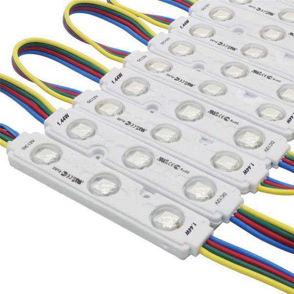 Module objectif avec 3 lumières