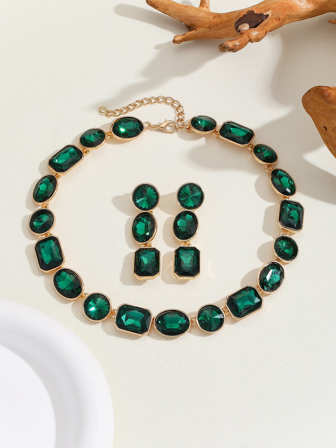Style luxueux Style antique Superbe cristal brillant coloré Gemmes Collier pour les femmes