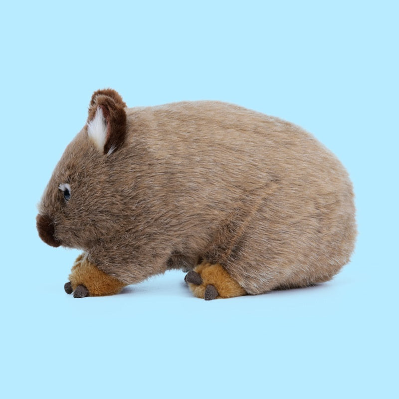 Jouet de poupée en peluche sauvage