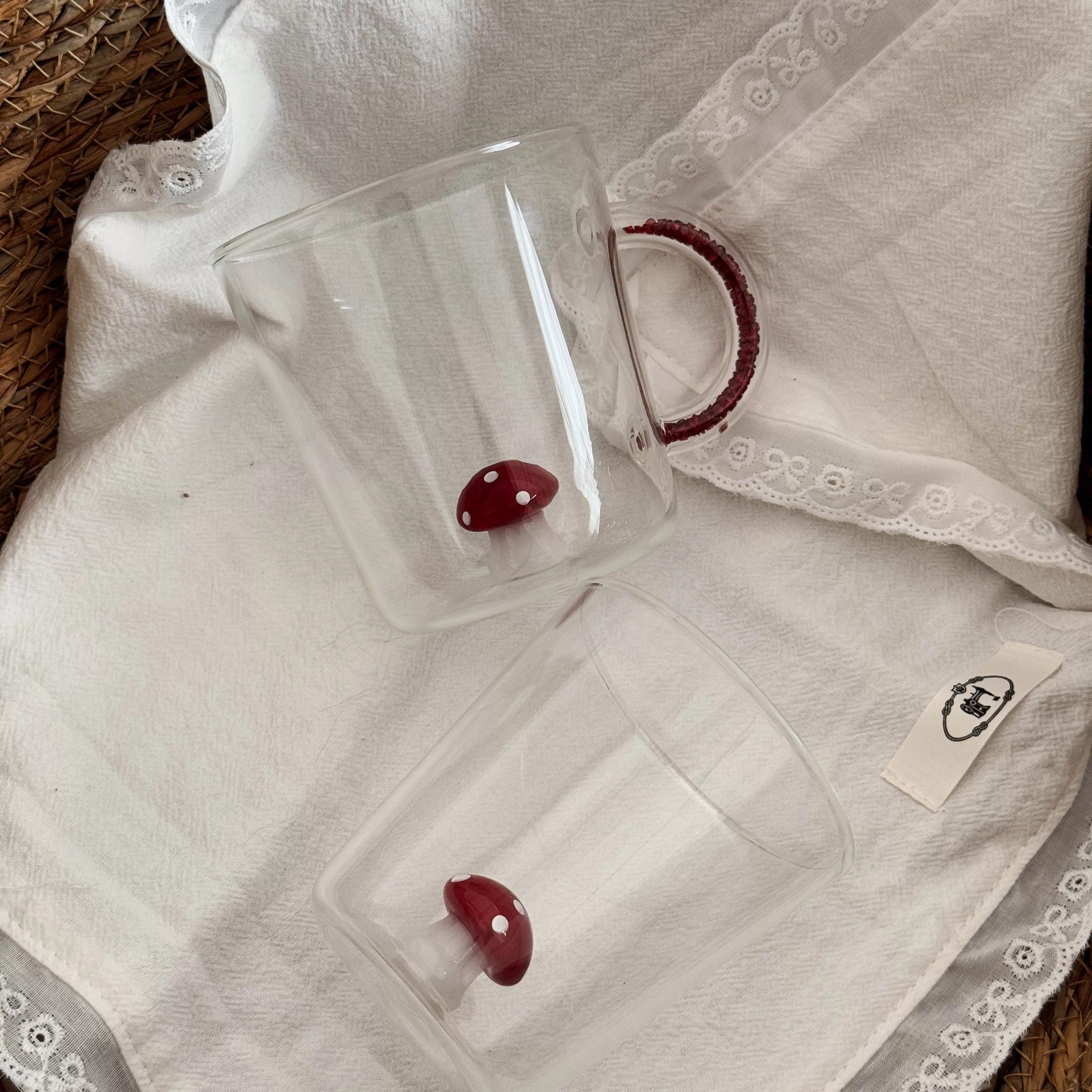 Coupe en verre à haute brosilicate avec poignée