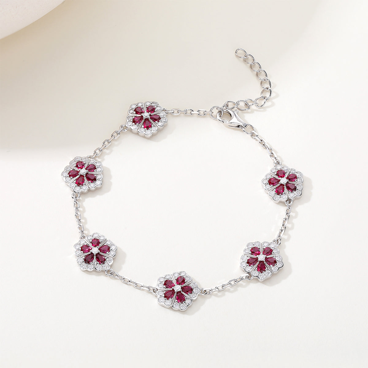 S925 Argent Sterling Rouge Lab-Grown Bracelet de fleur de pierres précieuses 16cm Platinum plaqué avec D Co