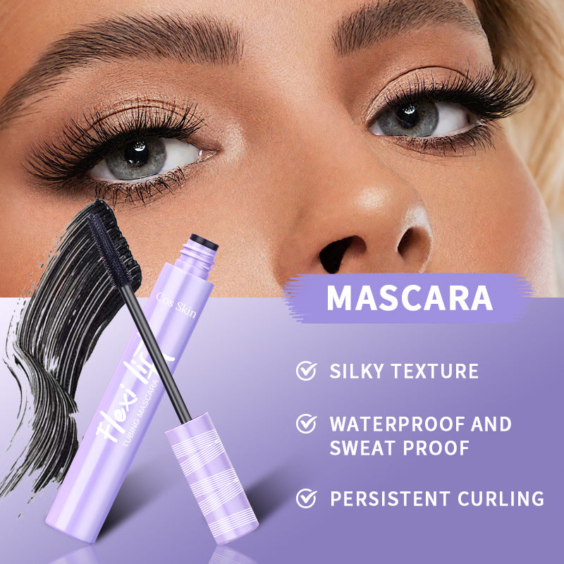 Mascara noir, longueur naturelle, allongement et curling