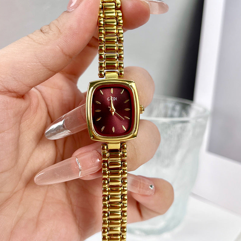 Niche Haute-Fin Petite montre en or