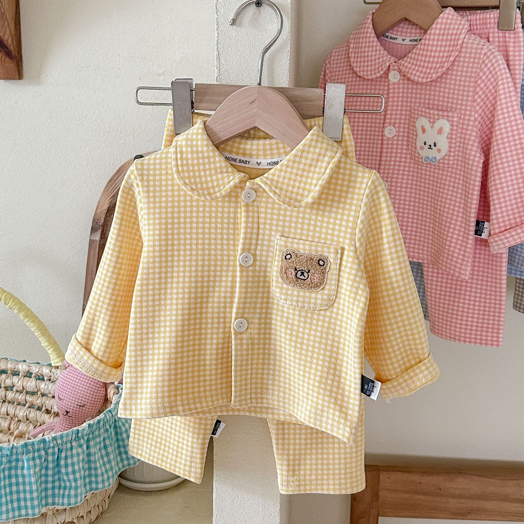 Jeu de deux pièces de vêtements de maison brossé pour garçons