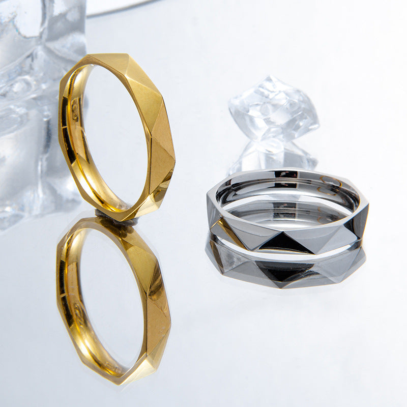 Acier au titane simple et élégant 4mm surface brossée bagues diamant-forme couple