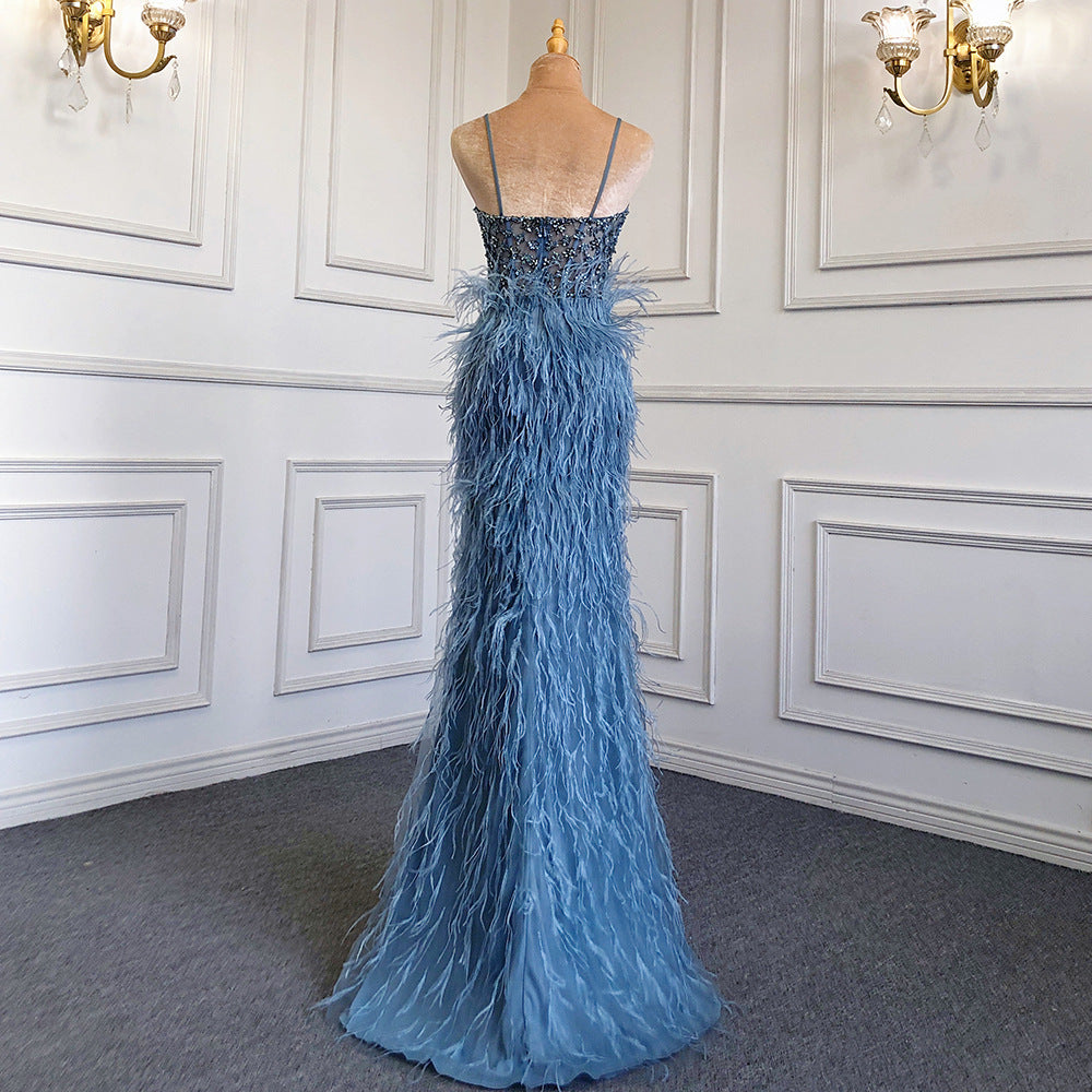Robe de banquet annuelle de fête de l'hôte en plume de suspension