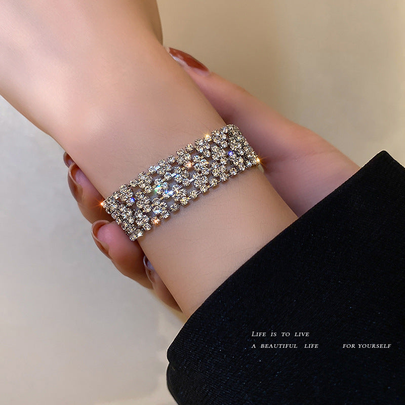 European And American Fashion Dazzling Diamond Bracelet La personnalité des femmes Exagéré Wi
