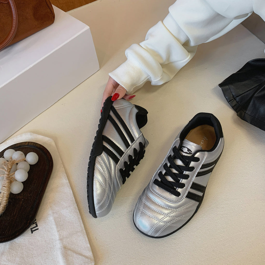 Vente Sneakers d'entraînement allemand Femmes Été Versatile Blanc Chaussures Casual léger Fla