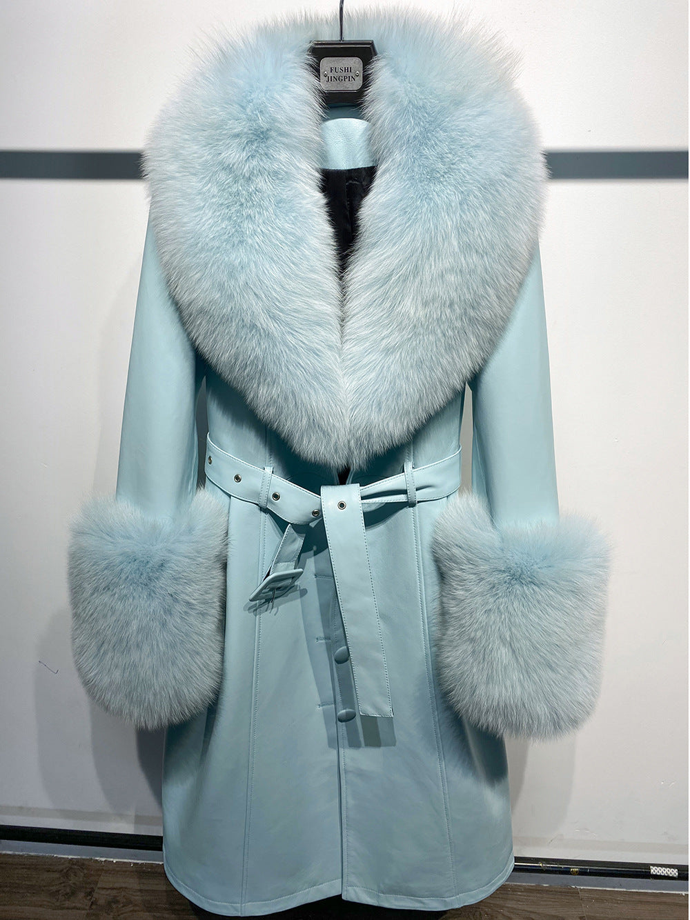 Manteau de fourrure de renard en cuir mince