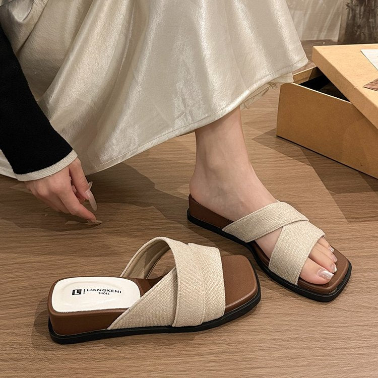 La plate-forme des femmes Gedge One Strap Diapositives