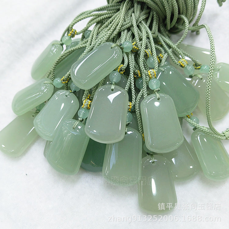 Ice Bottom Green Aventurine Trapézoïdal marque pendentif double-siled brillant marque hommes